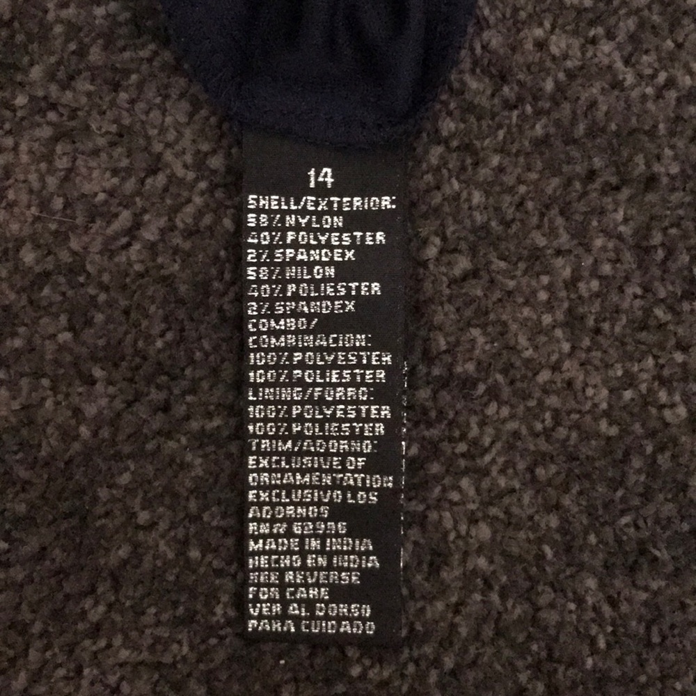 Dress - Picture 9 of 10